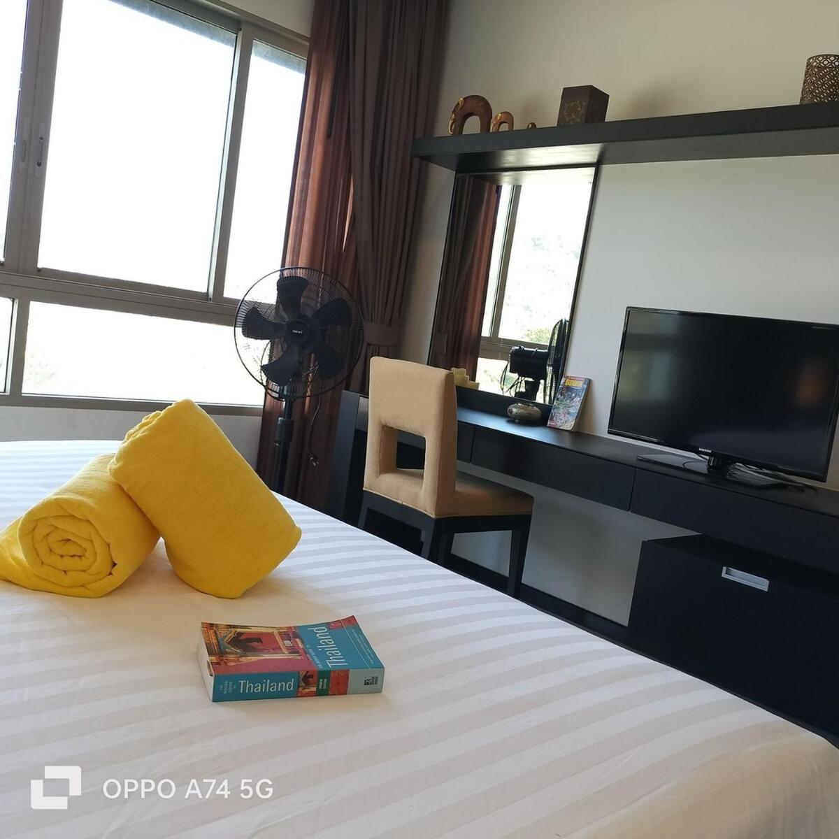 Modern 2-Bedroom Condo In Kamala Near The Beach Exteriér fotografie
