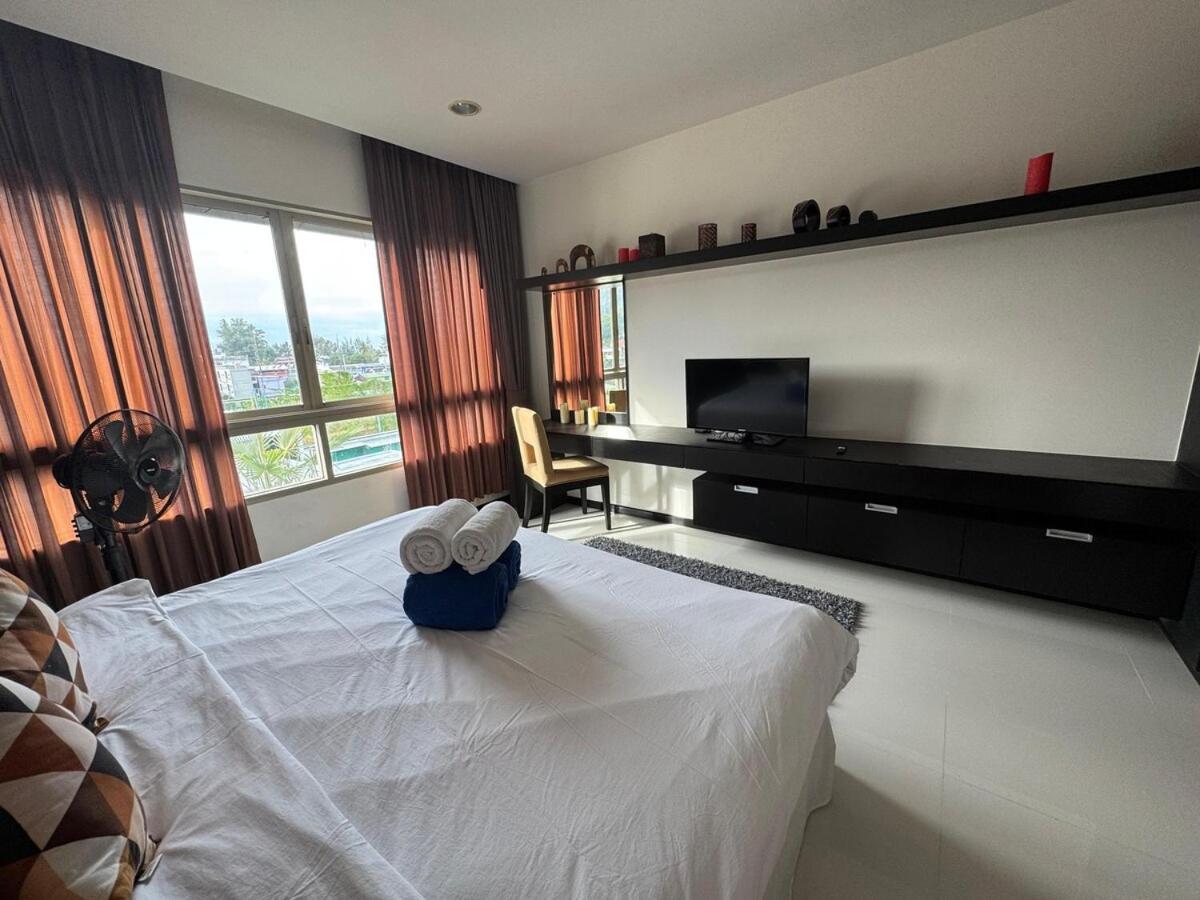 Modern 2-Bedroom Condo In Kamala Near The Beach Exteriér fotografie